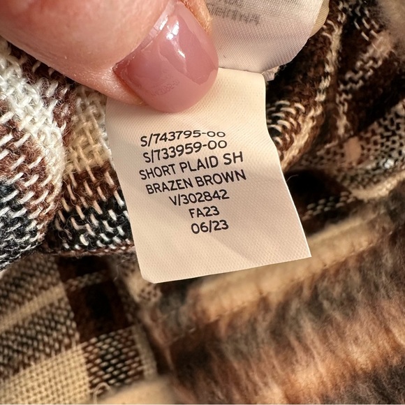 Gap Short Plaid Shacket in Brazen Brown size L NWT - Picture 14 of 14